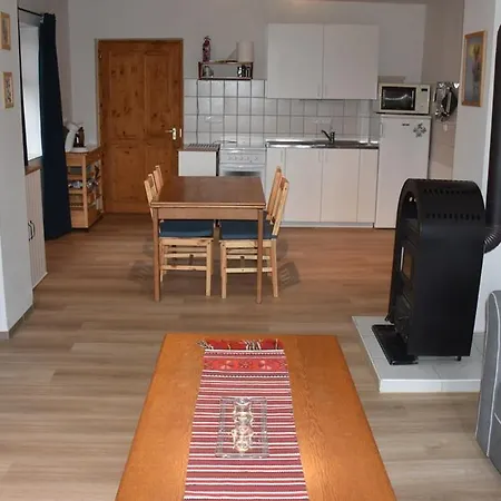 Akac Tanya * Moricgat